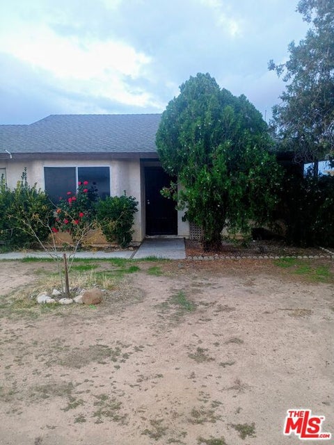 Photo of 12525 Kiowa Road #1, Apple Valley, CA 92308 (MLS # 26103943)