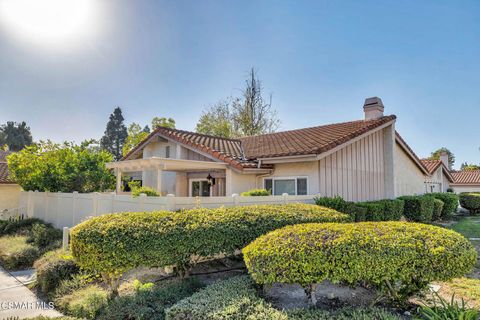 Photo of 2194 Birchdale Drive, Thousand Oaks, CA 91362 (MLS # 223004473)