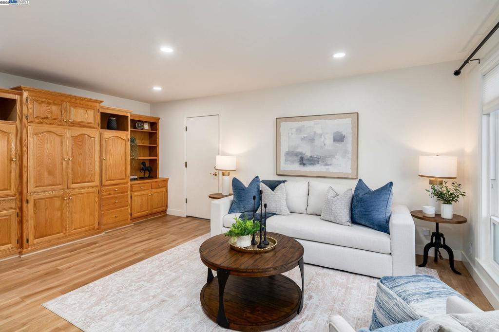 SYCAMORE - Residential