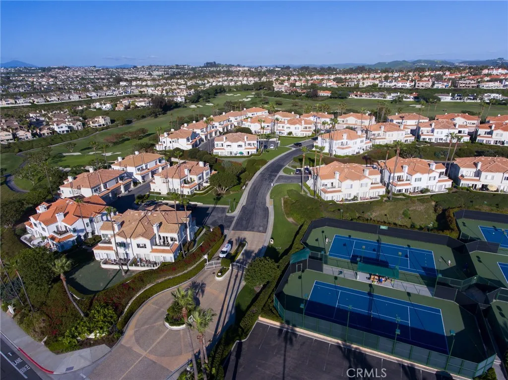 Dana Point, California 92629, United States, 2 Bedrooms Bedrooms, ,2 BathroomsBathrooms,Residential,Active,245617