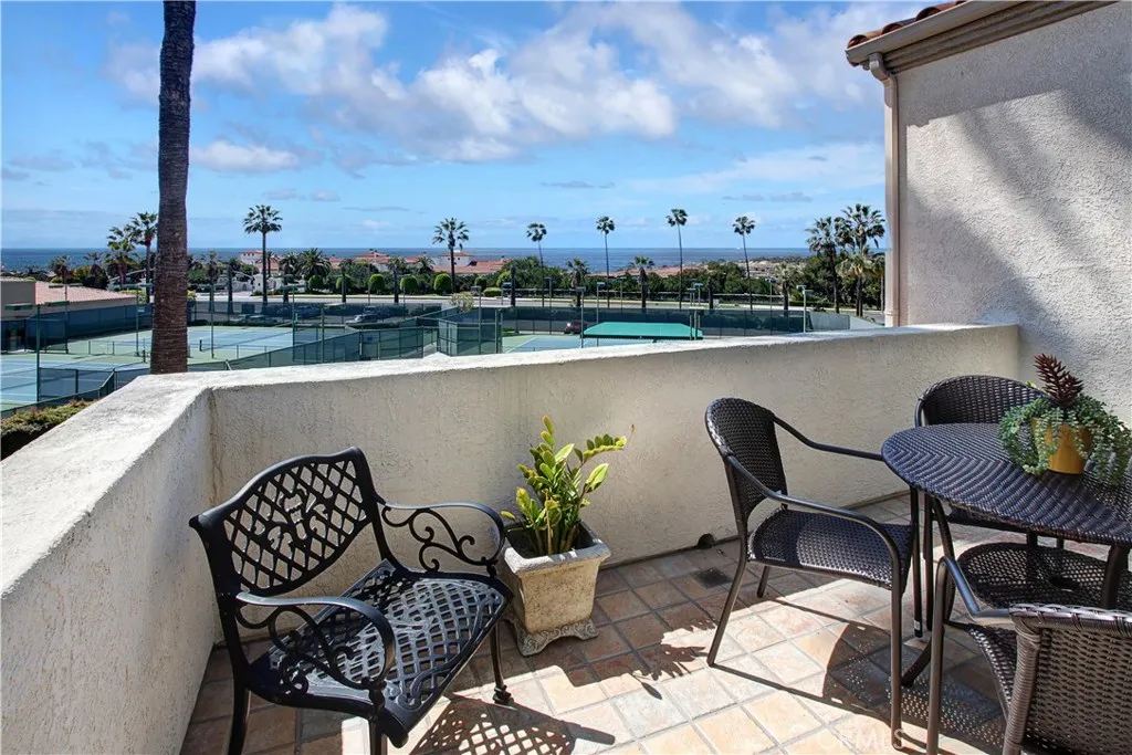 Dana Point, California 92629, United States, 2 Bedrooms Bedrooms, ,2 BathroomsBathrooms,Residential,Active,245617