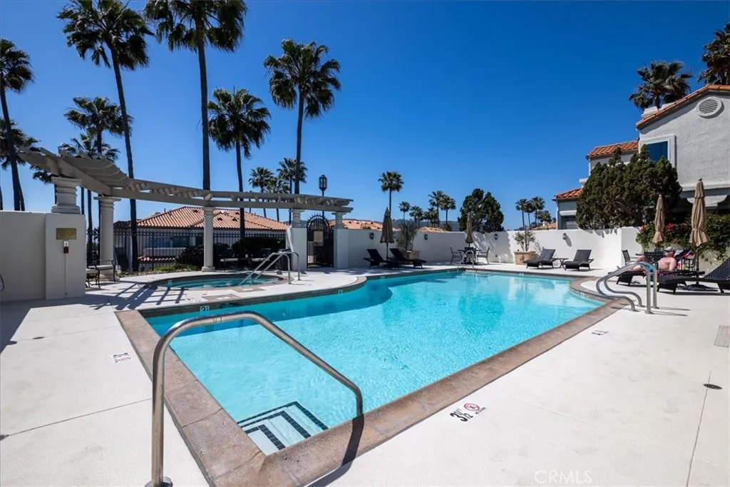 Dana Point, California 92629, United States, 2 Bedrooms Bedrooms, ,2 BathroomsBathrooms,Residential,Active,245617