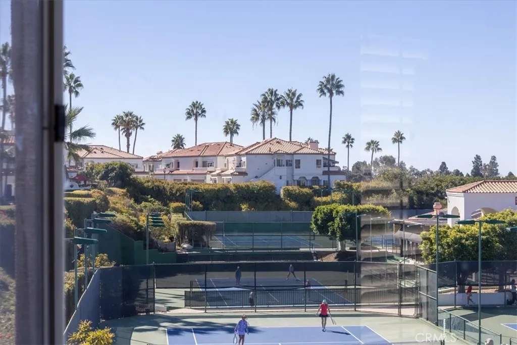 Dana Point, California 92629, United States, 2 Bedrooms Bedrooms, ,2 BathroomsBathrooms,Residential,Active,245617