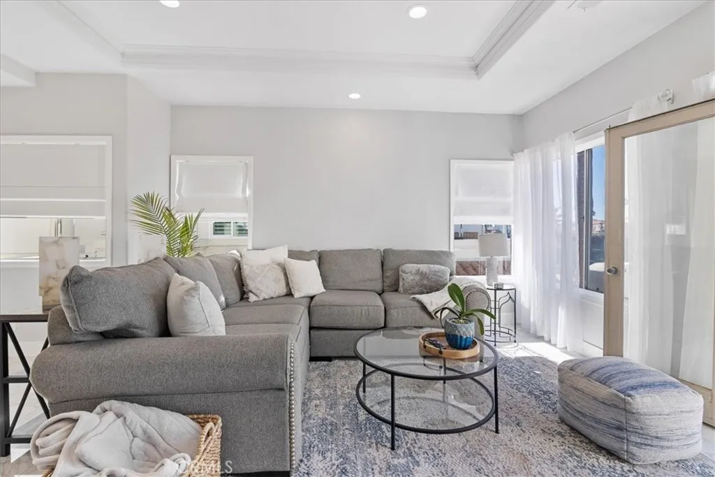 Dana Point, California 92629, United States, 2 Bedrooms Bedrooms, ,2 BathroomsBathrooms,Residential,Active,245617