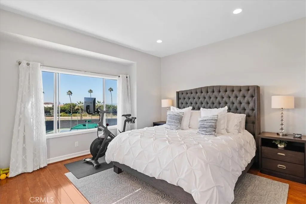 Dana Point, California 92629, United States, 2 Bedrooms Bedrooms, ,2 BathroomsBathrooms,Residential,Active,245617