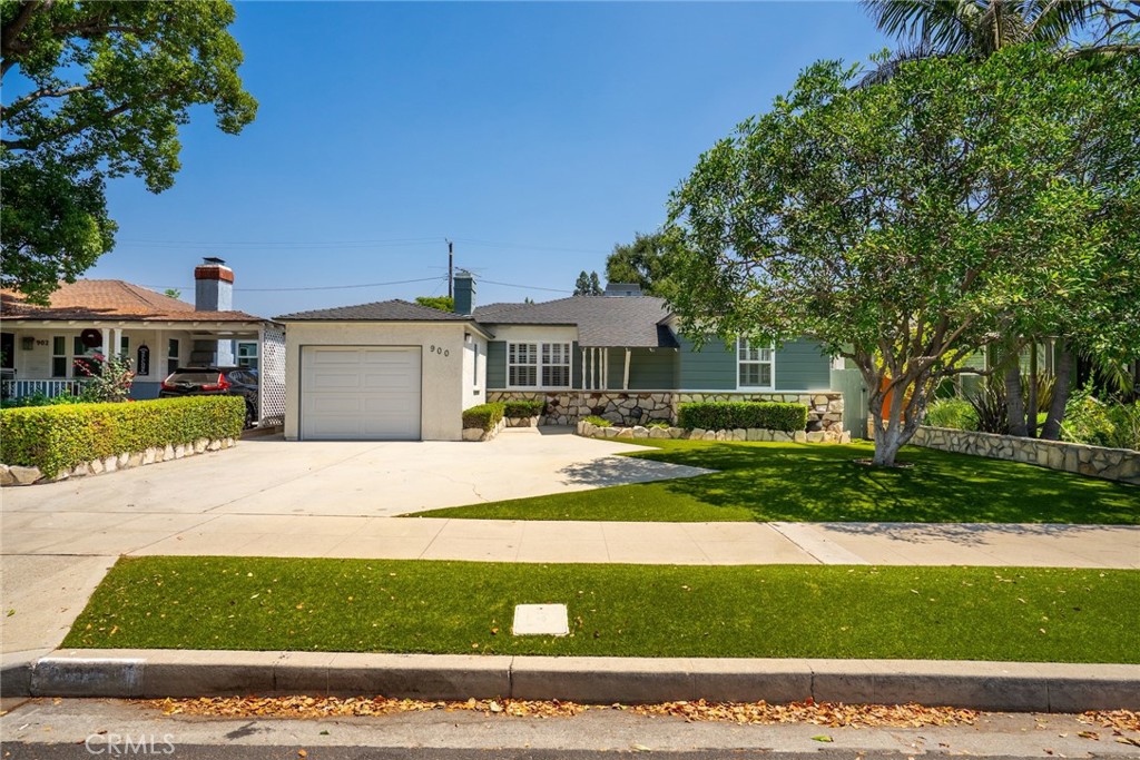 900 N California Street