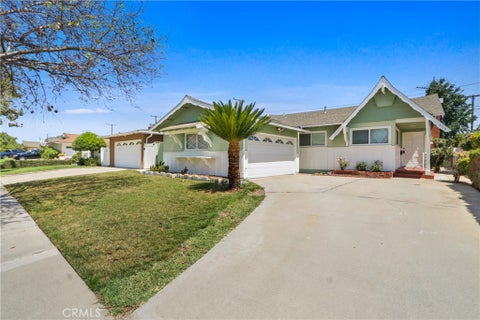 Photo of 2113 W 180th PL, Torrance, CA 90504 (MLS # SB26124941)