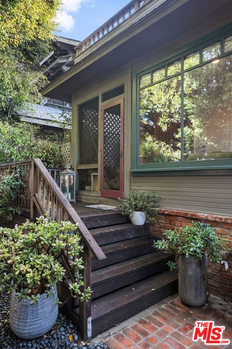 46 Wavecrest Avenue
