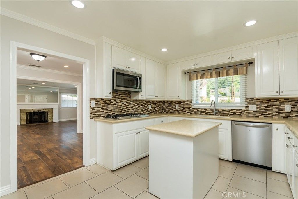 listing image 130723040721603454773