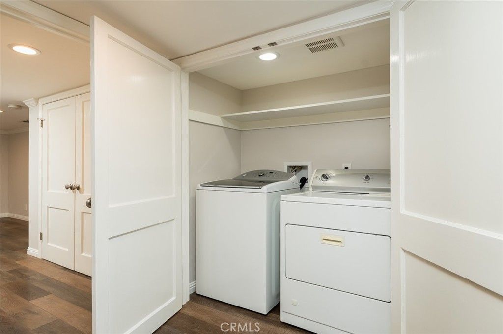 listing image 130726974632332746297