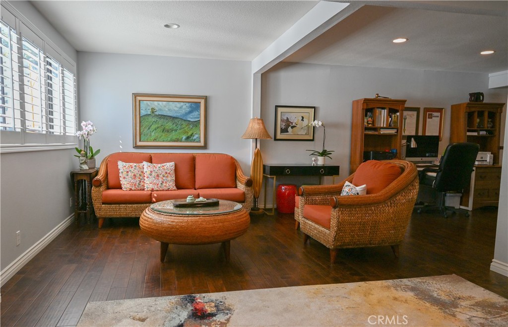 Westlake Bay (728) - Residential