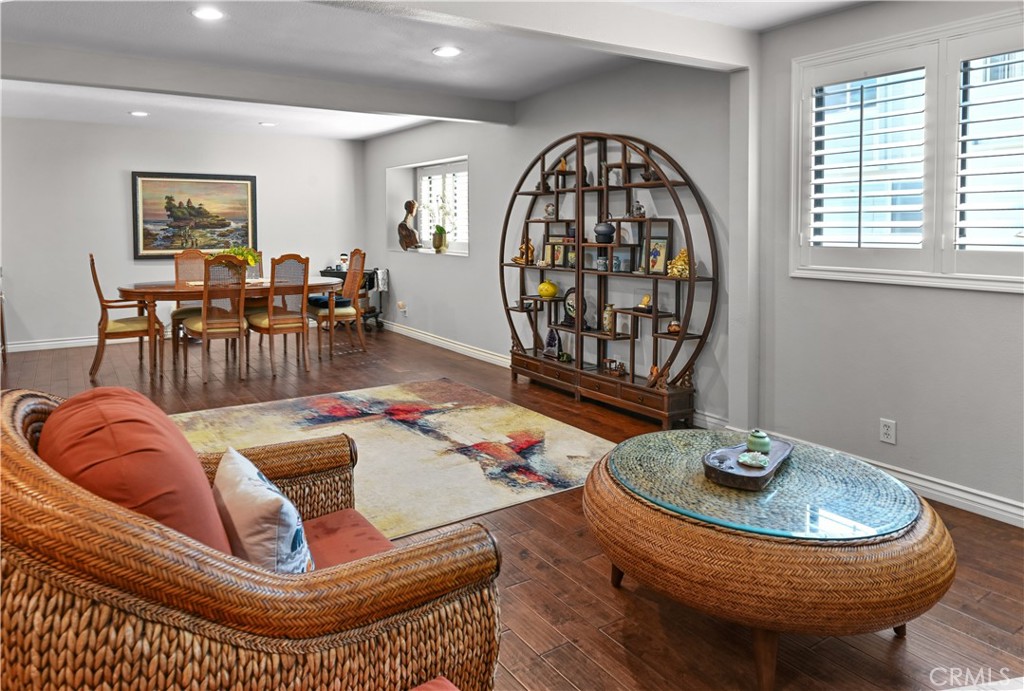 Westlake Bay (728) - Residential