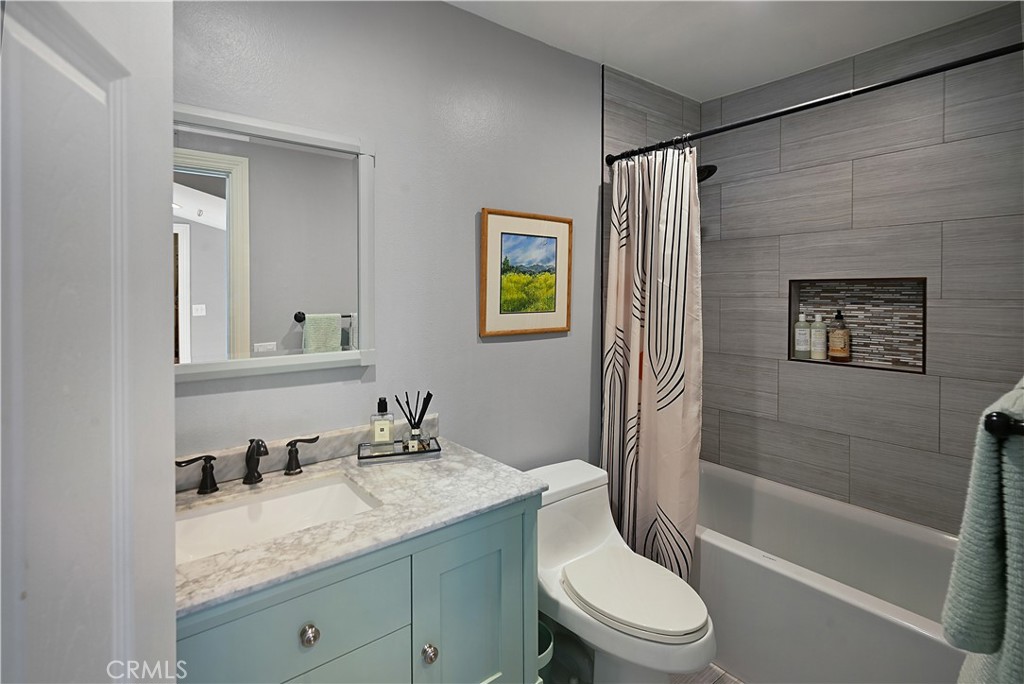 Westlake Bay (728) - Residential