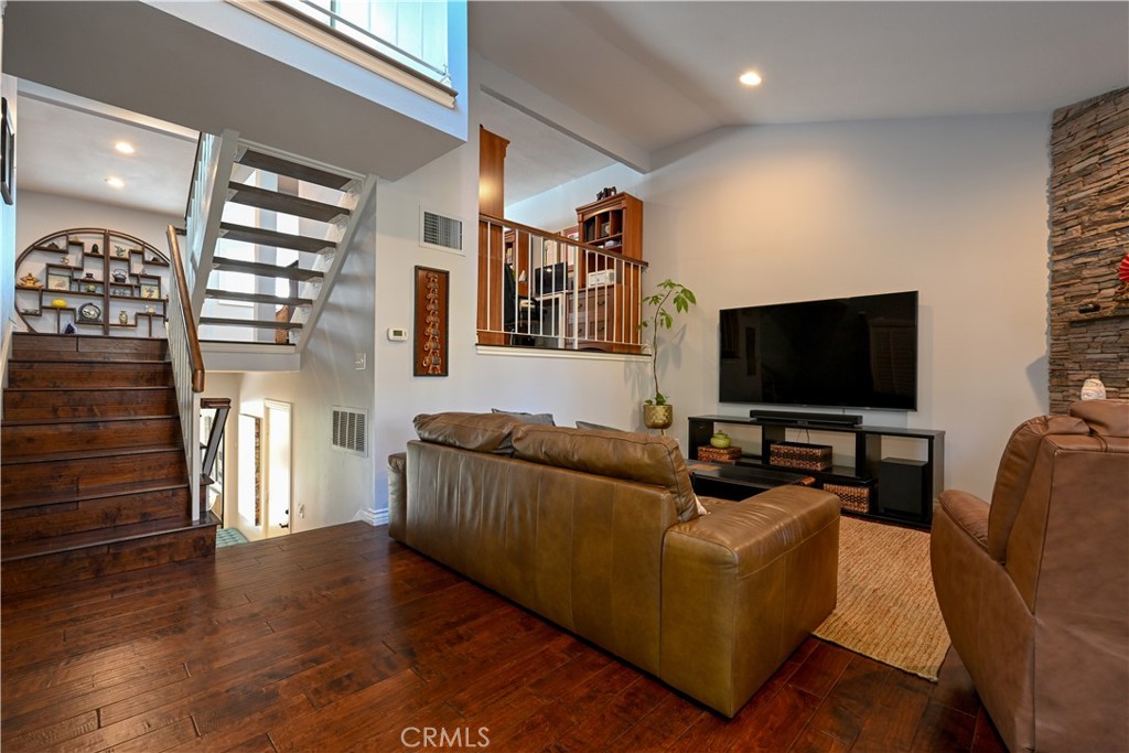 Westlake Bay (728) - Residential