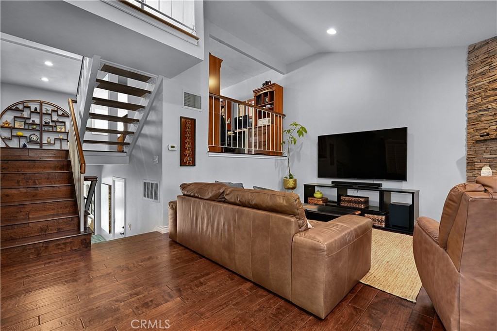 Westlake Bay (728) - Residential