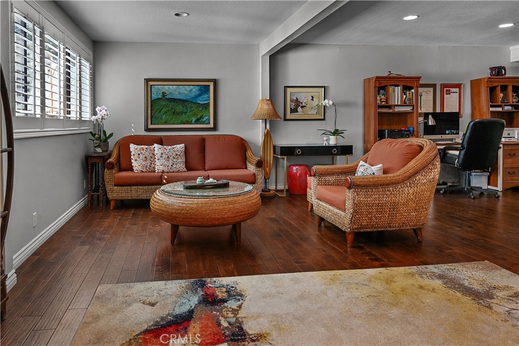 Westlake Bay (728) - Residential