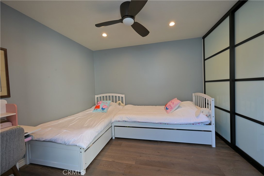 Westlake Bay (728) - Residential