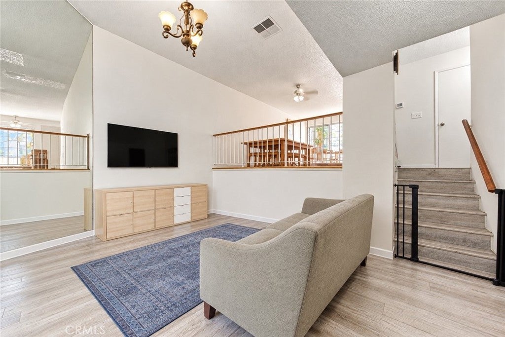 15106 Nordhoff #24