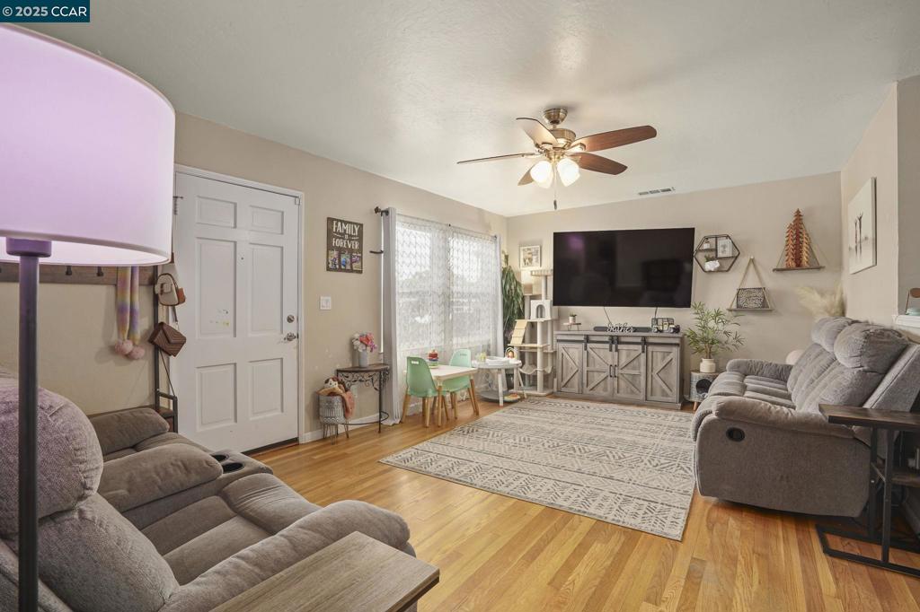 CLAYTON VALLEY - Residential
