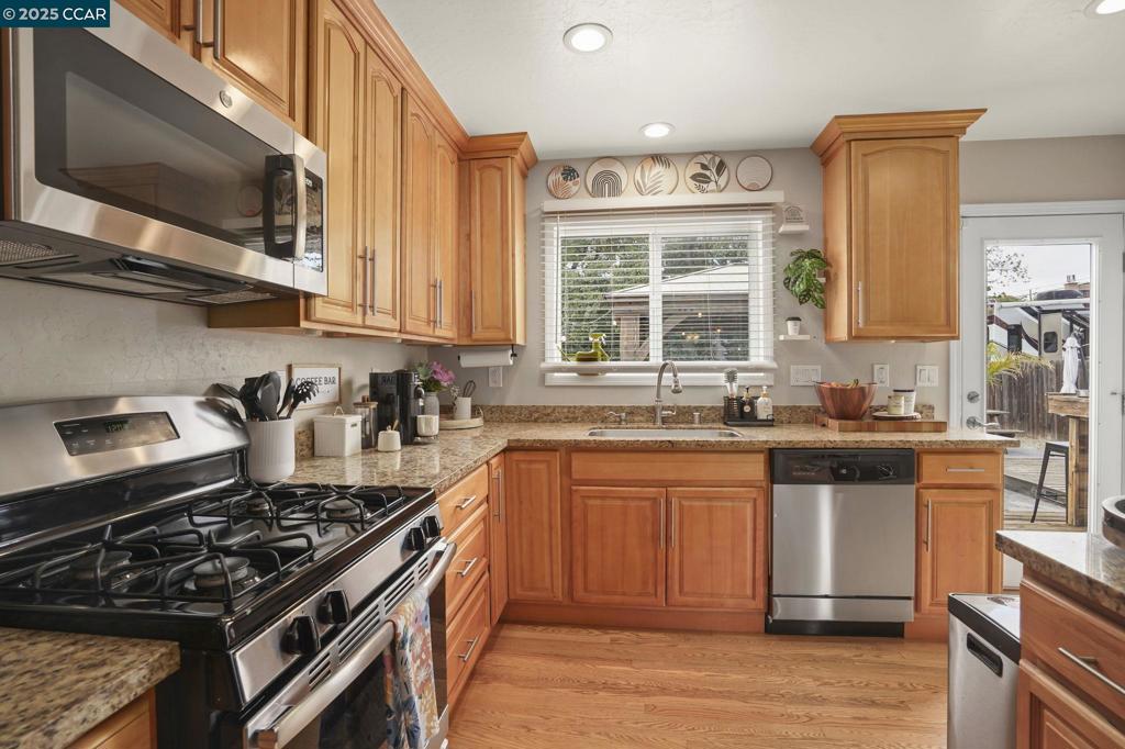 CLAYTON VALLEY - Residential