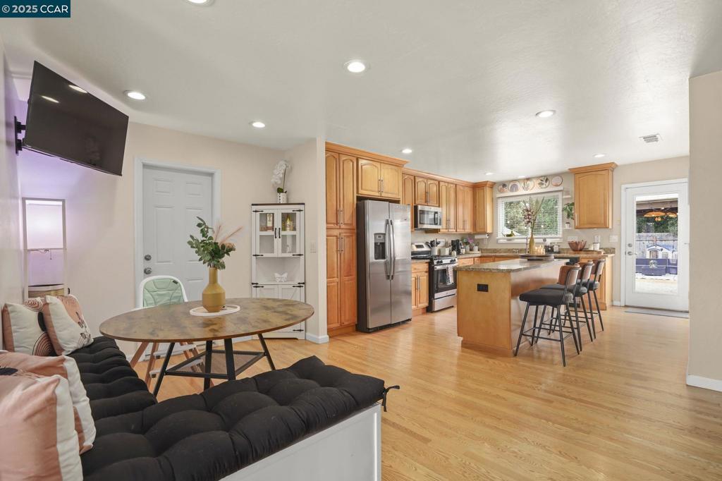 CLAYTON VALLEY - Residential