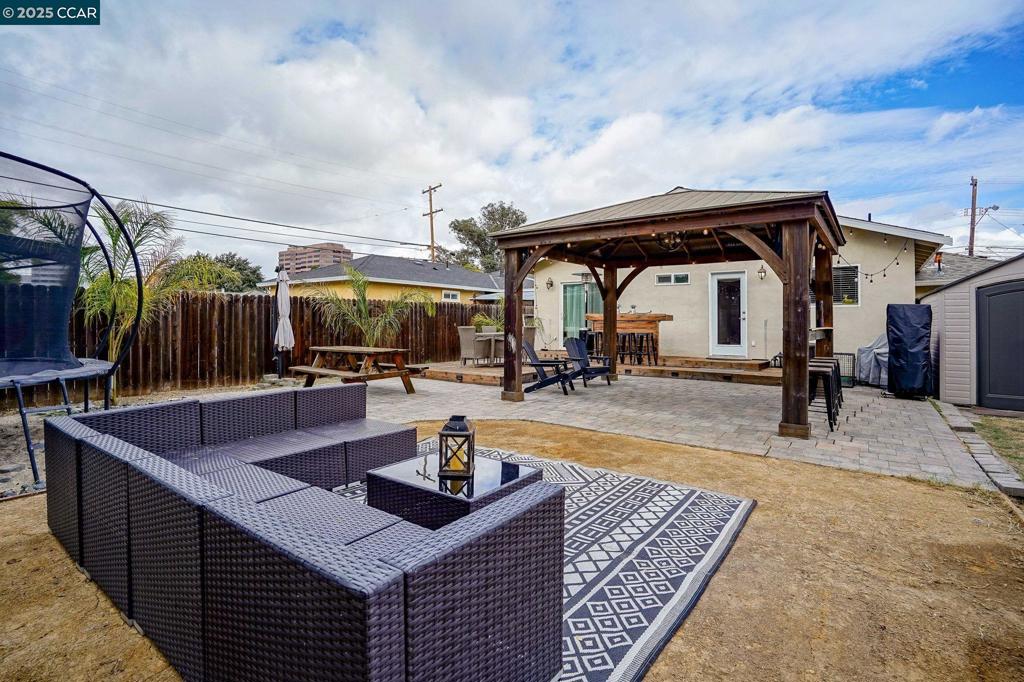 CLAYTON VALLEY - Residential