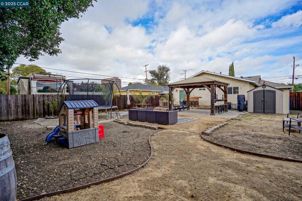 CLAYTON VALLEY - Residential