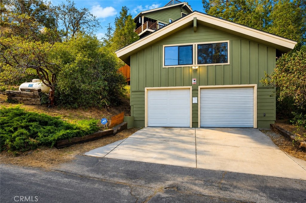 26857 Crestview