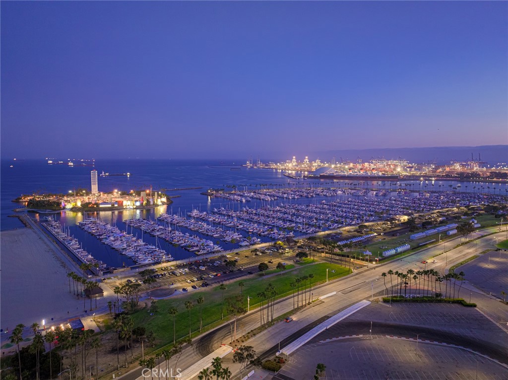 700 E Ocean Boulevard 1208