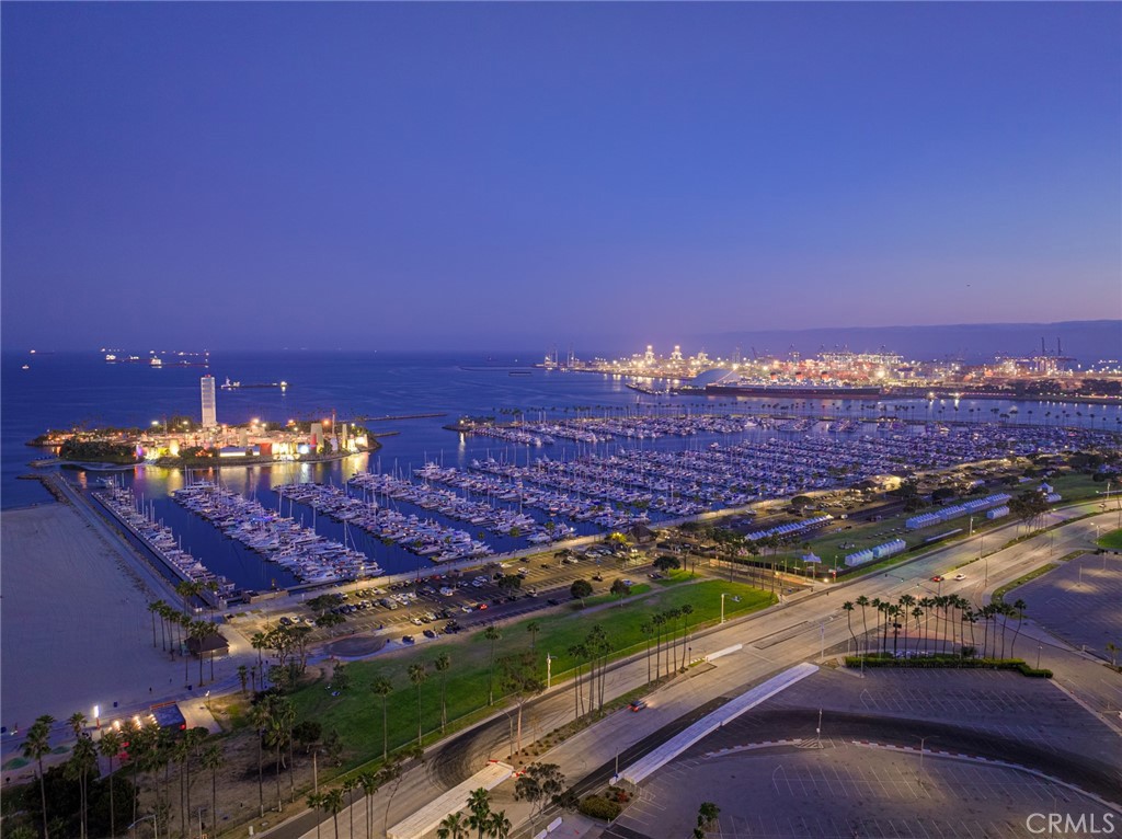 700 E Ocean Boulevard 1208