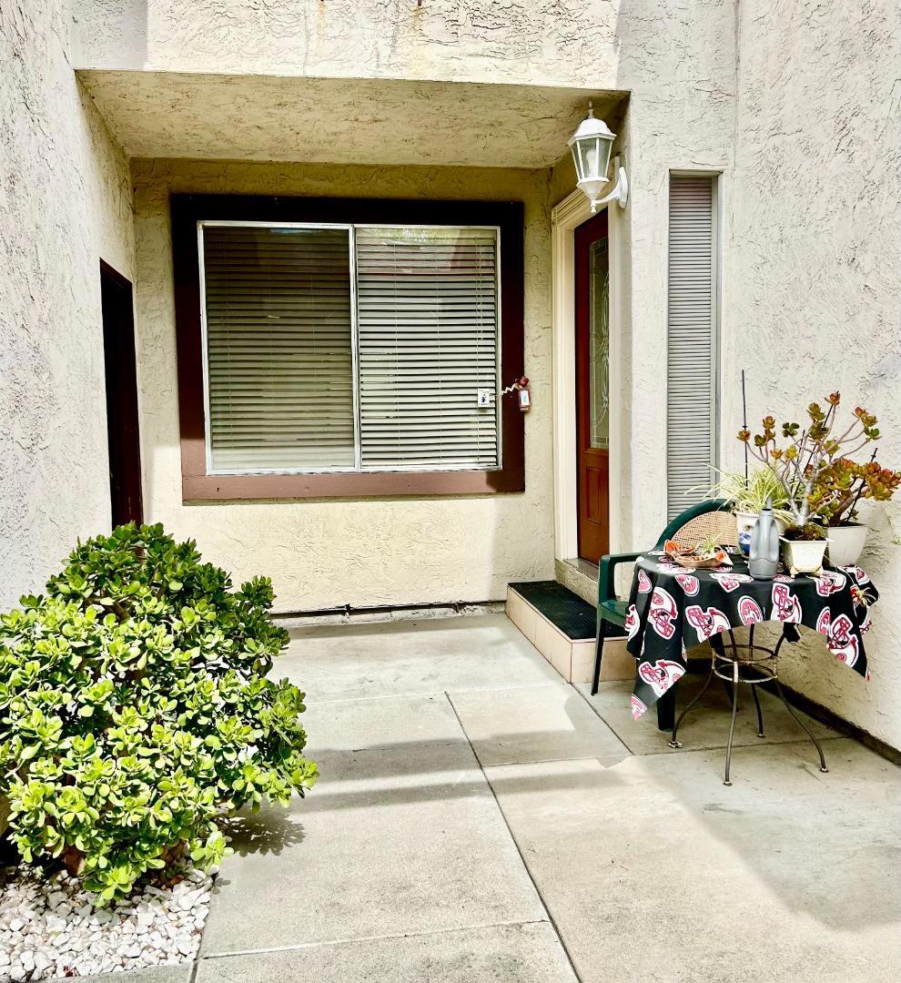 2071 Sunset View Place