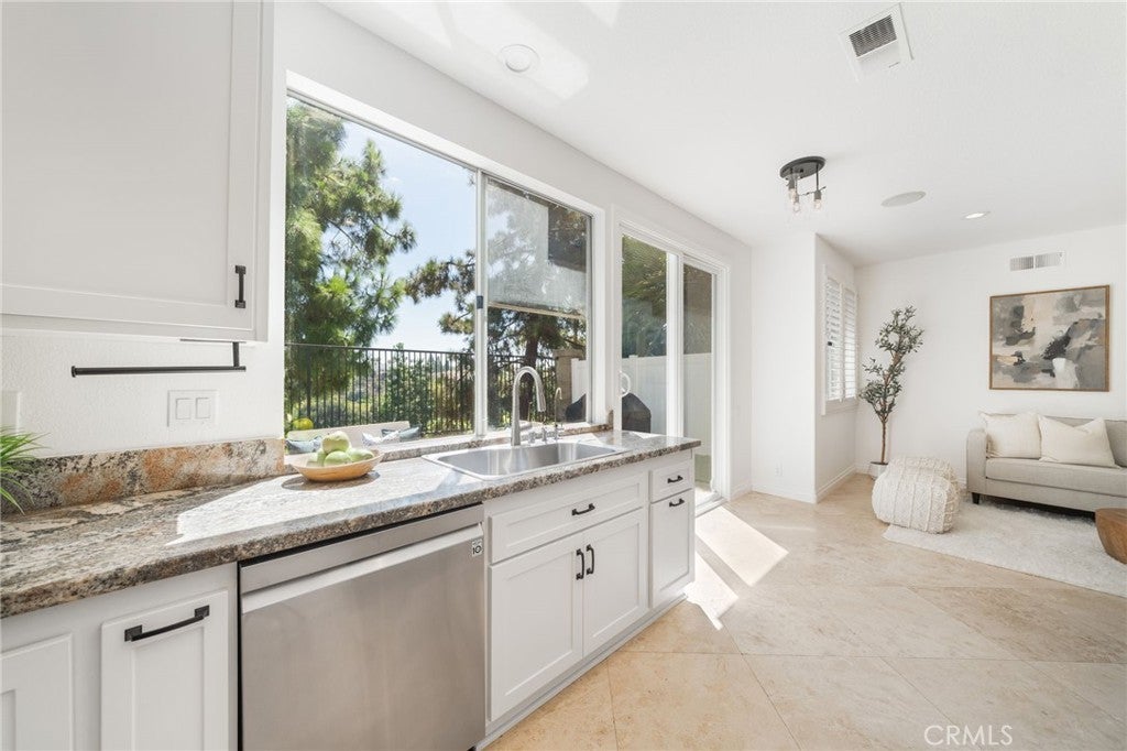 84 Hawaii Drive, Aliso Viejo CA 92656 - Photo 21