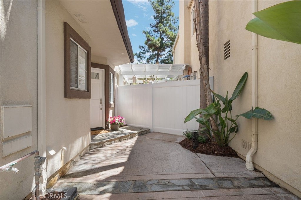 84 Hawaii Drive, Aliso Viejo CA 92656 - Photo 6