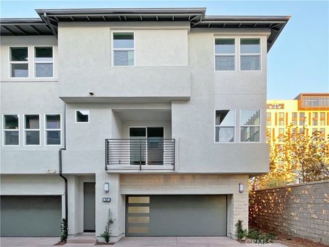 Photo of 1330 W Cara Dr Dr, Anaheim, CA 92805 (MLS # OC25262065)