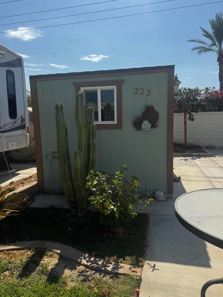 84136 Avenue 44 323