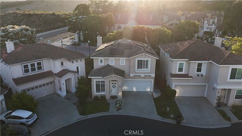 Photo of 4 Palatine, Aliso Viejo, CA 92656 (MLS # OC26006347)