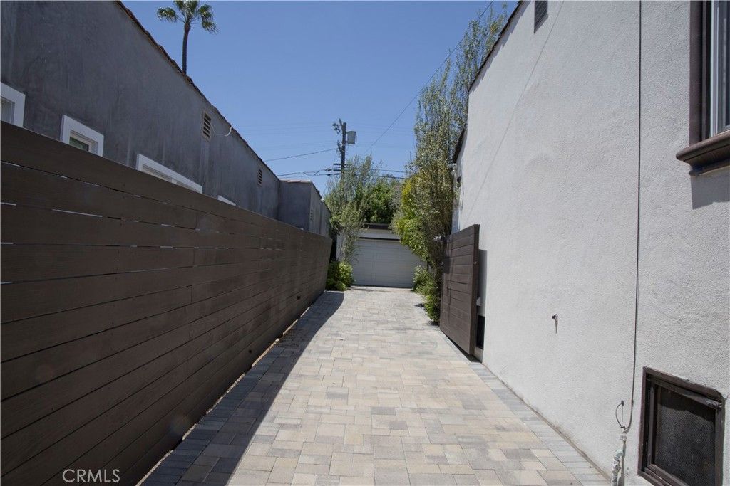 listing image 130728825388270279778