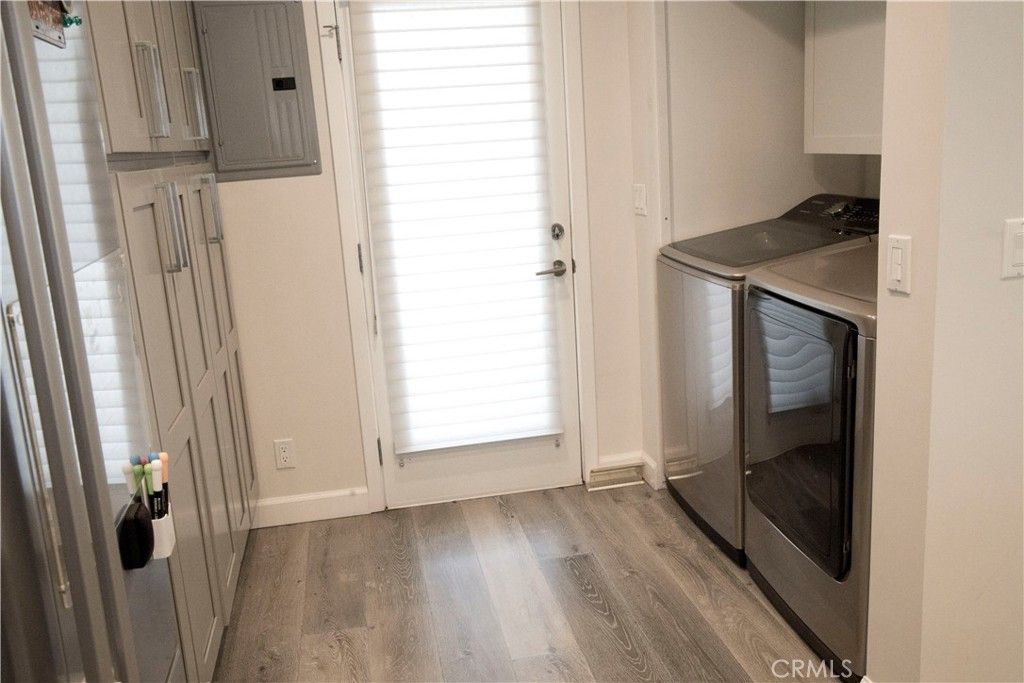 listing image 130724591140714023193
