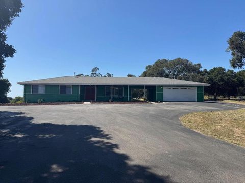 Photo of 16290 Blackie Road, Salinas, CA 93907 (MLS # ML82044979)