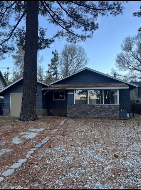 Photo of 1112 E Country Club Blvd, Big Bear City, CA 92314 (MLS # NP25236394)