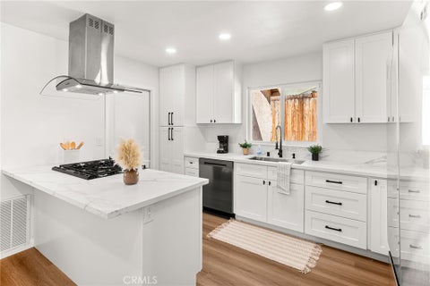 Tiny photo for 10021 Diamond Head WAY, Riverside, CA 92503 (MLS # IV26194087)