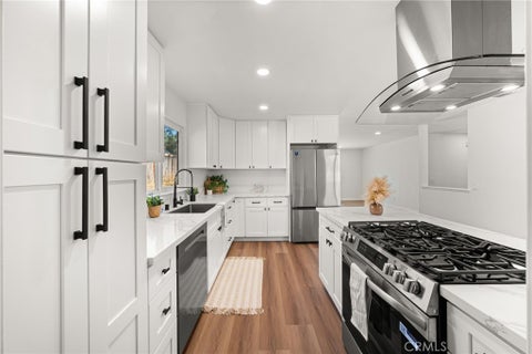 Tiny photo for 10021 Diamond Head WAY, Riverside, CA 92503 (MLS # IV26194087)