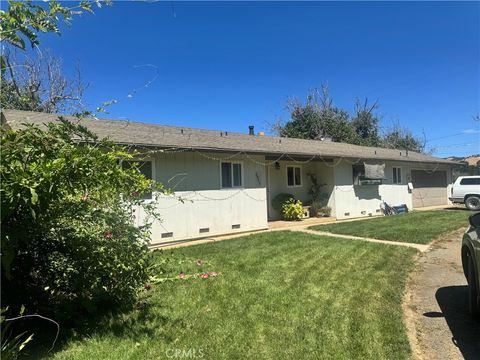 Photo of 2955 Robin Lane, Clearlake, CA 95422 (MLS # LC25175408) Photo of 2955 Robin Lane, Clearlake, CA 95422 (MLS # LC25175408)