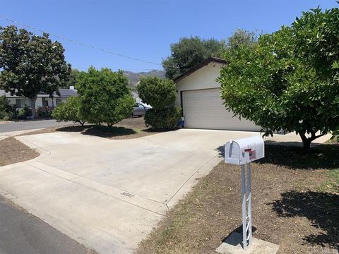 Photo of 3032 Laurashawn Lane, Escondido, CA 92026 (MLS # NDP2510585)