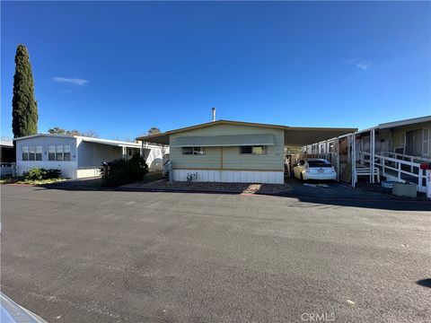 Photo of 7425 Church St, Yucca Valley, CA 92284 (MLS # JT26060322)