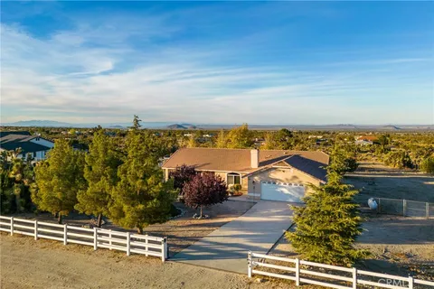 388 Calaveras Road, Pinon Hills, CA 92372 - MLS#: IG26024767