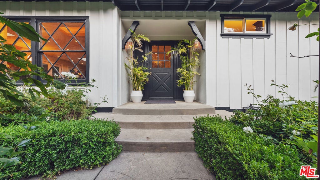 3440 Mandeville Canyon Road
