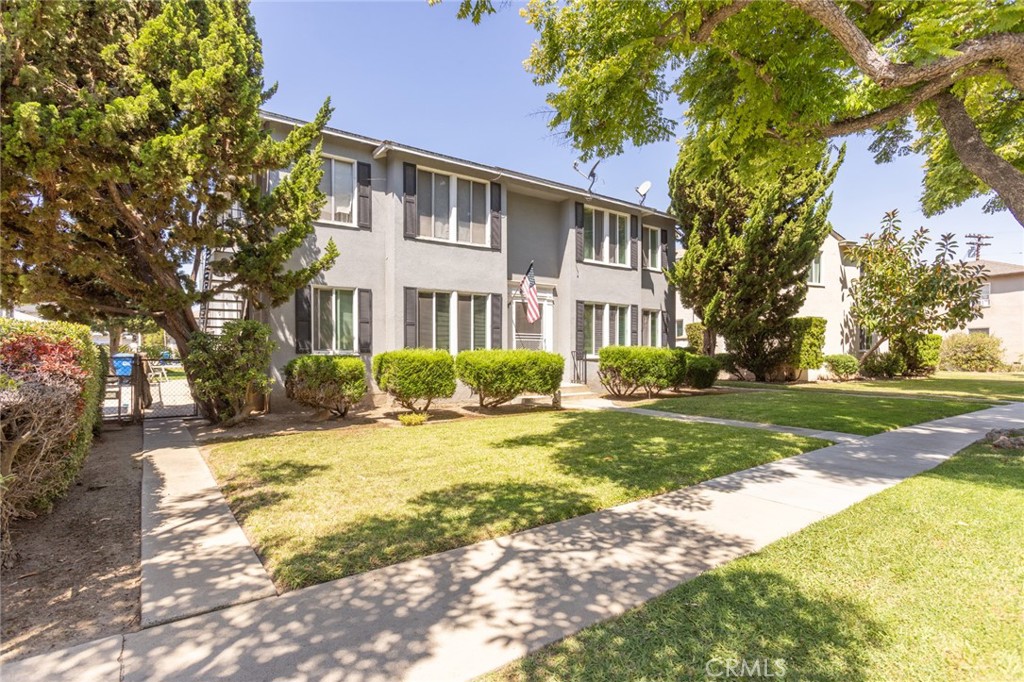 4411 Linden Avenue