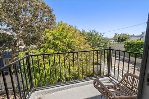 Photo of 101 Dudley Ave #D, Venice, CA 90291 (MLS # SB25266896)