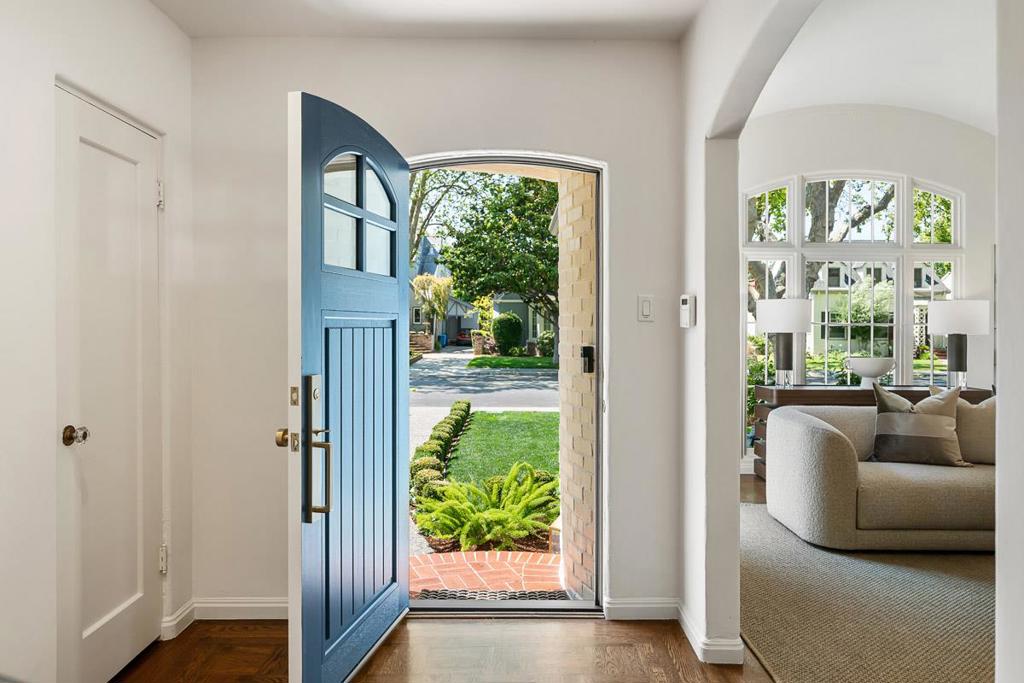 111 Aragon Boulevard, San Mateo CA 94402